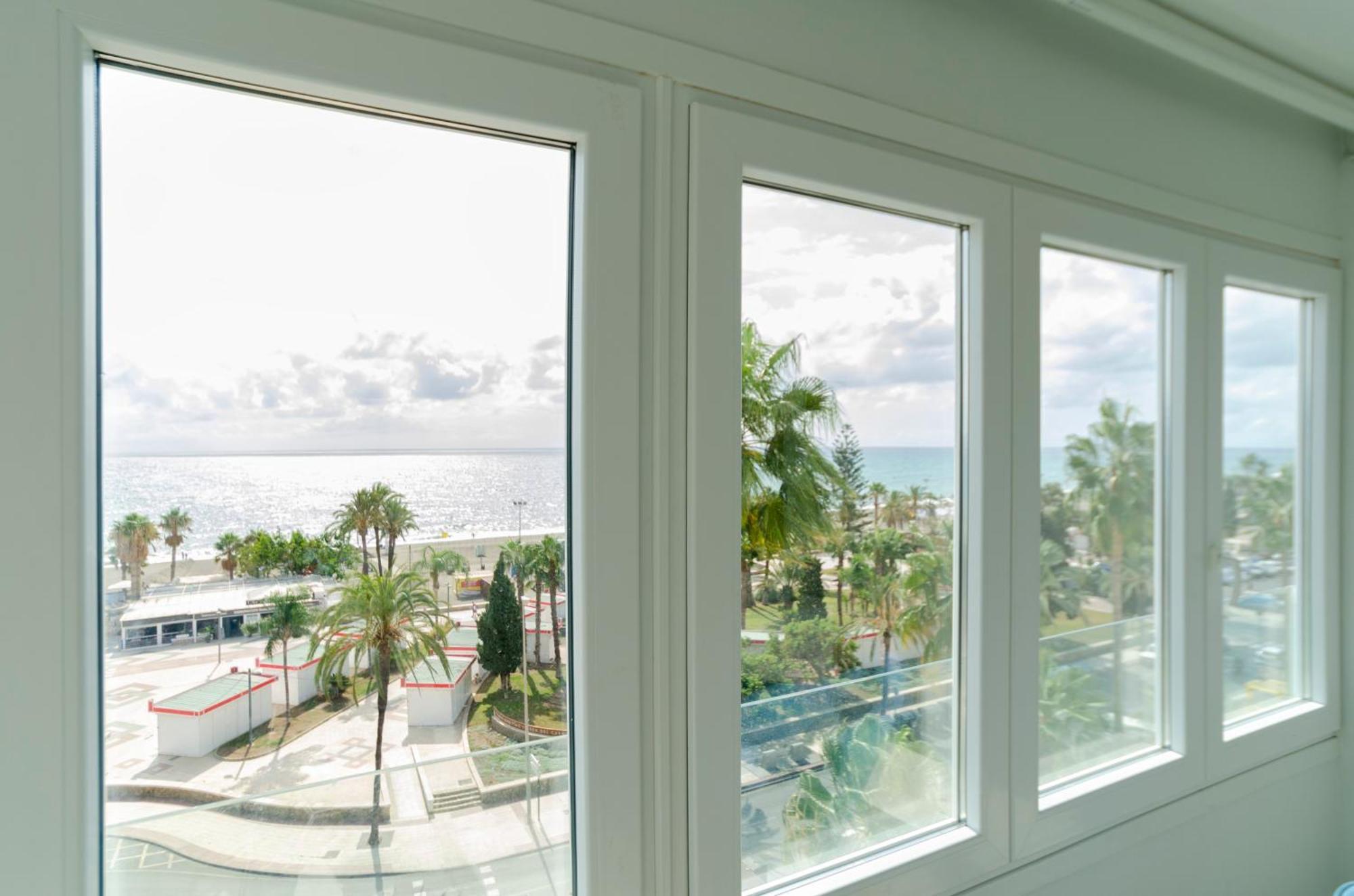 A&C Vistas Al Mar Luxury Daire Torre Del Mar Dış mekan fotoğraf