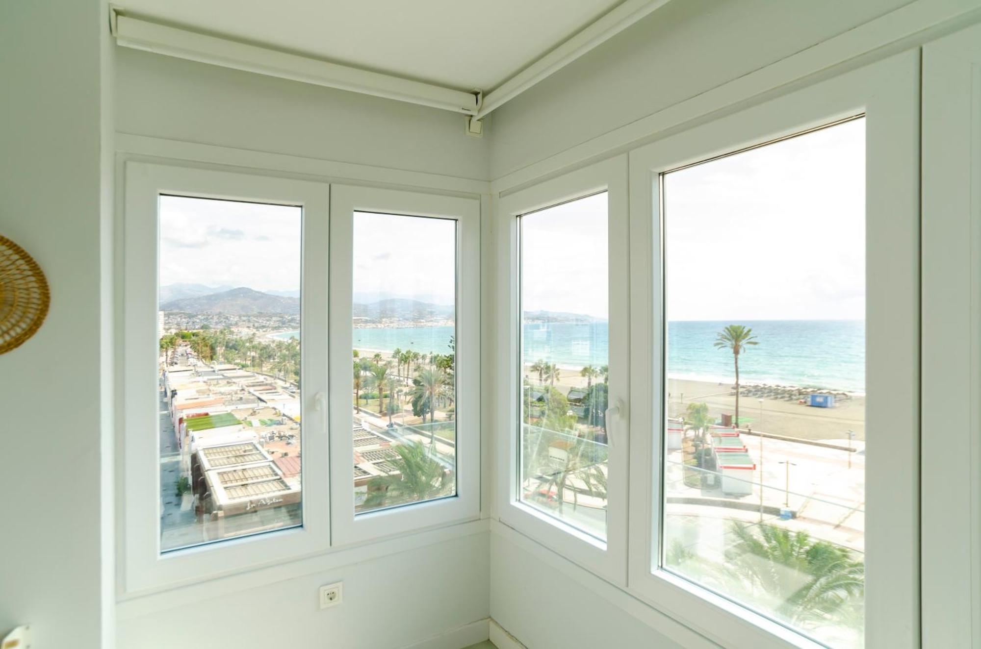 A&C Vistas Al Mar Luxury Daire Torre Del Mar Dış mekan fotoğraf